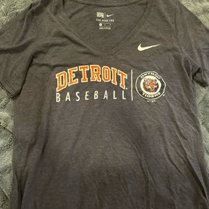 Detroit tigers T-shirt
